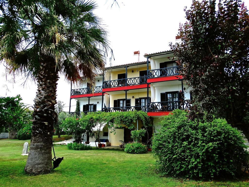 Apartments Karpetis A Green Paradise Псакудия Экстерьер фото